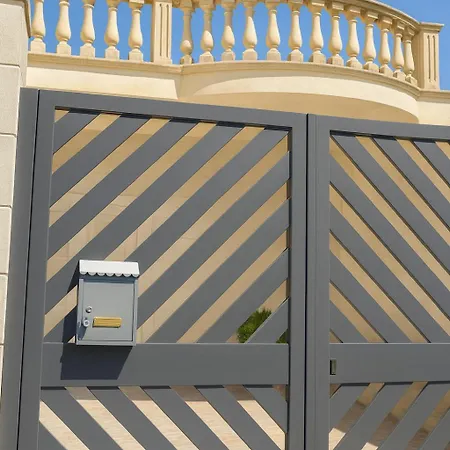 Leuca Bis House Prázdninový dům *